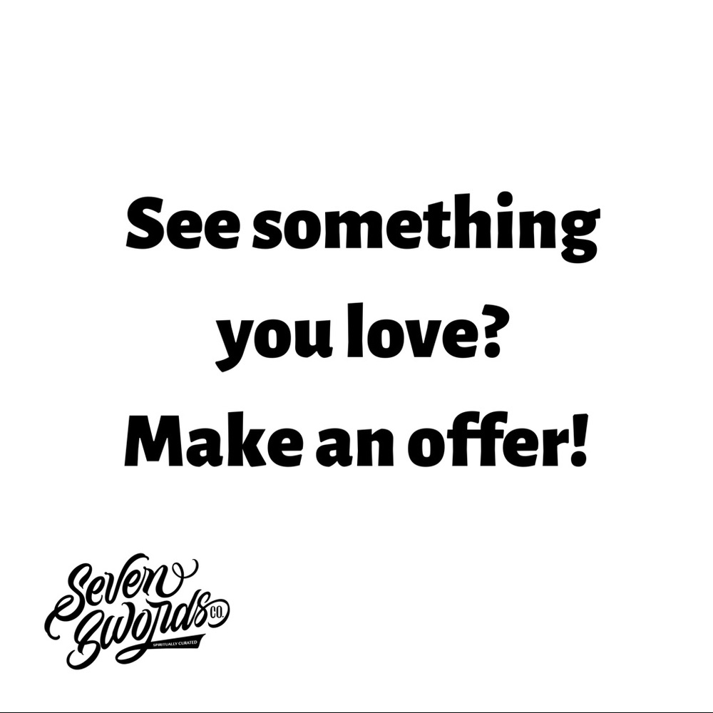 Accepting all reasonable offers!! 🖤♾